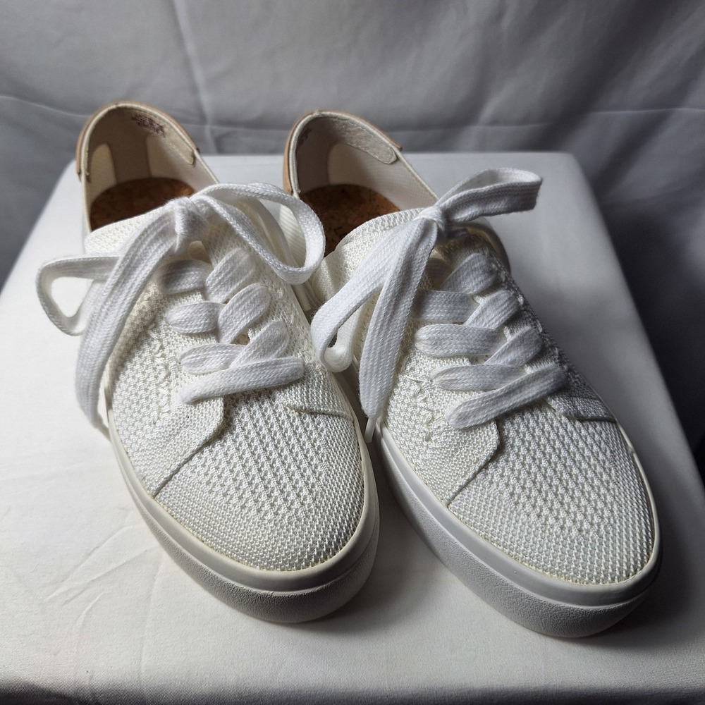 LUCKY BRAND "Tenuda" Sneaker Sz 6M White Breathable Knit Lace-Up Tan Heel Tab - Picture 2 of 10